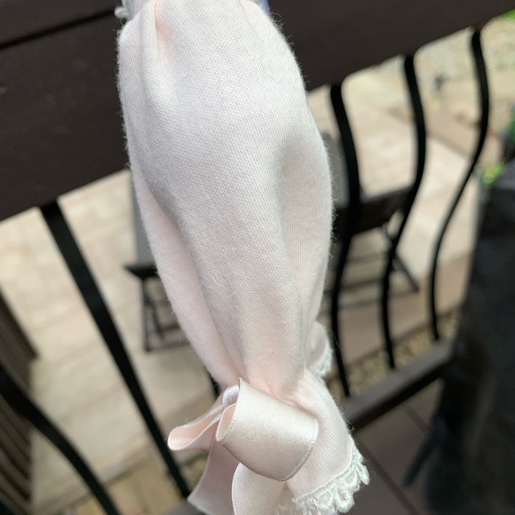 Baby Beau & Belle newborn gown and booties - Picture 3 of 5